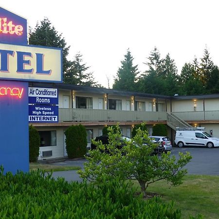 Skylite Motel Parksville Exterior photo