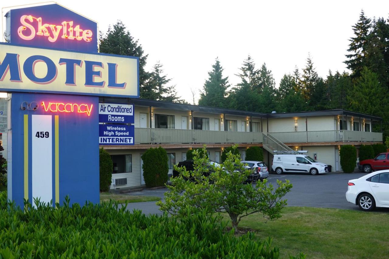 Skylite Motel Parksville Exterior photo